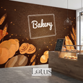Ahşap fırın tezgahı ve cam vitrin arkasında uygulanan koyu ahşap zeminli Bakery yazılı duvar kağıdı